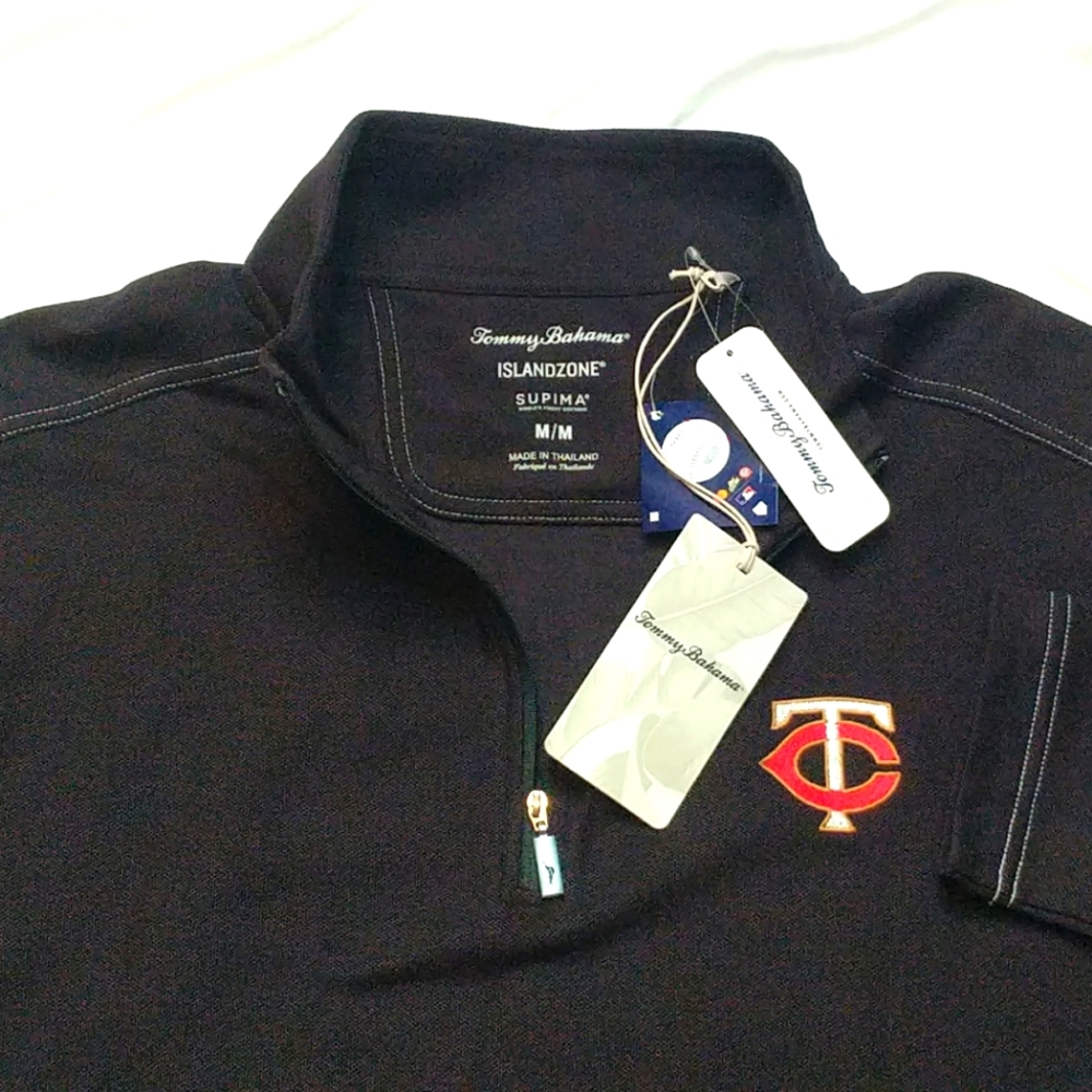 Tommy Bahama Pullover Men's  1/4 Zip Sweatshirt Black MLB Minnesota Twins